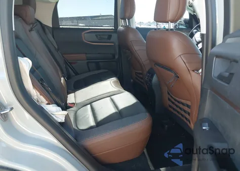 2021 Ford Bronco Sport Outer Banks z USA, uszkodzony, nr VIN 3FMCR9C61MRA59437